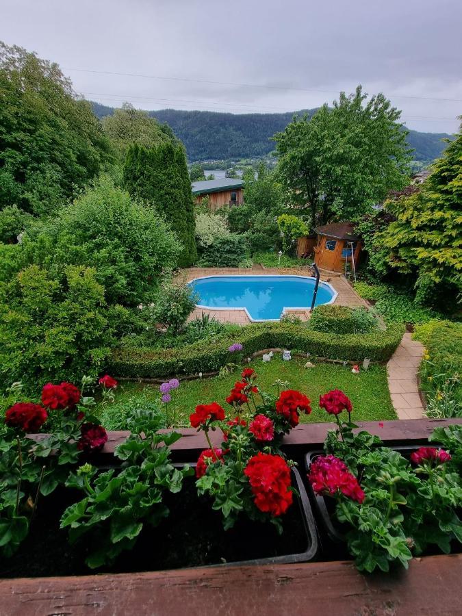 Haus Flora - Ferienwohnung Bodensdorf Εξωτερικό φωτογραφία