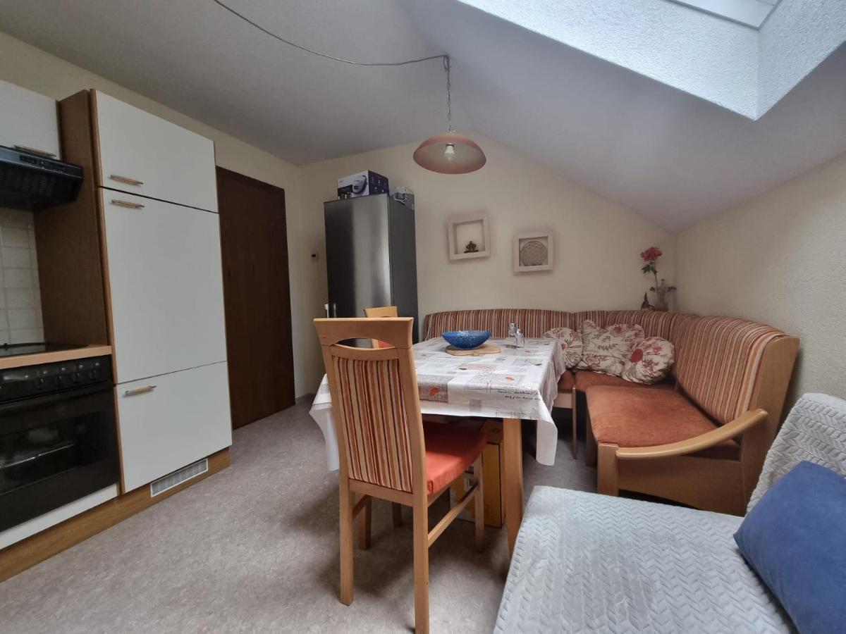 Haus Flora - Ferienwohnung Bodensdorf Εξωτερικό φωτογραφία