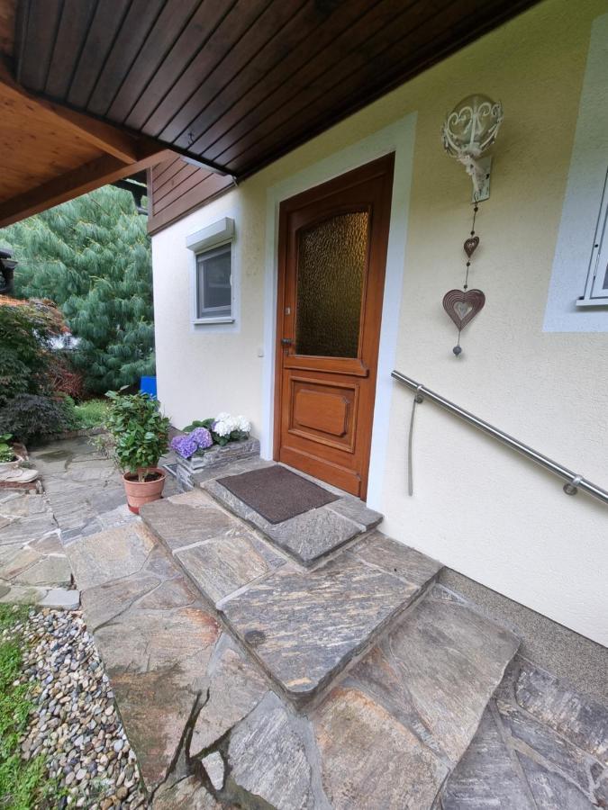 Haus Flora - Ferienwohnung Bodensdorf Εξωτερικό φωτογραφία