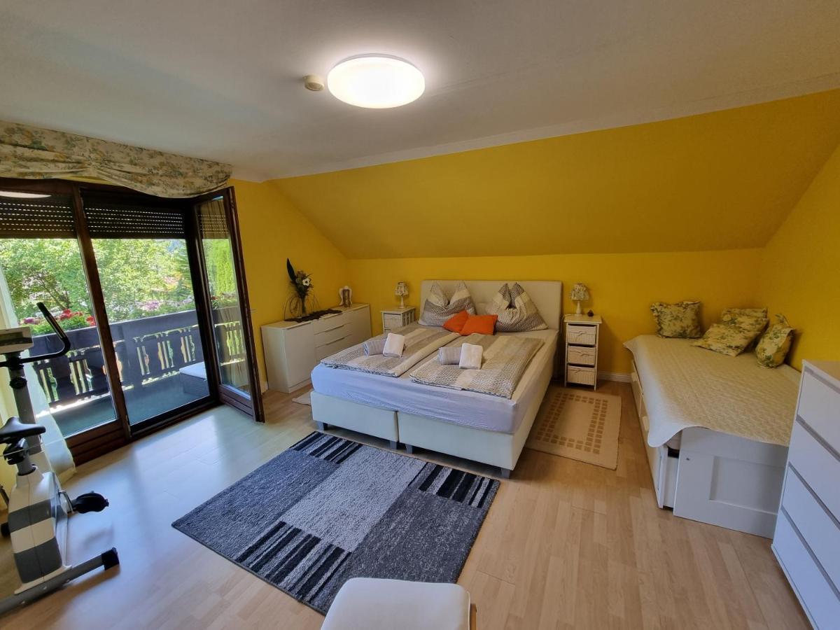 Haus Flora - Ferienwohnung Bodensdorf Εξωτερικό φωτογραφία